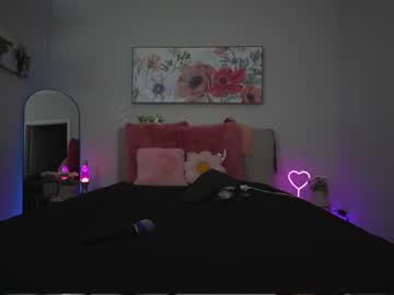 webcam couple ari_lovexo image #5215157