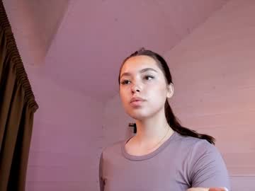 webcam girl darling_kira image #2604335