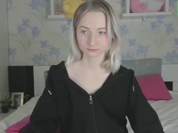 Cam for estermoon