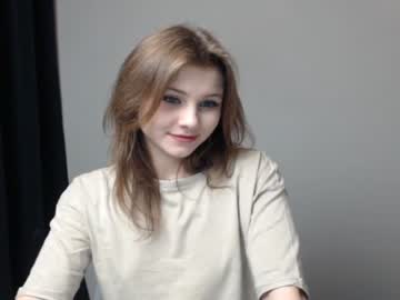 webcam girl relax_nina image #532139