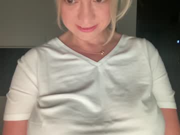 webcam girl kiradivine image #2637959