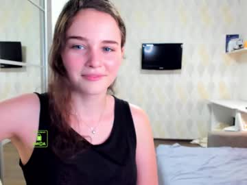 webcam girl demurelixir image #2400979