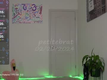 webcam girl petitebrat image #6391865