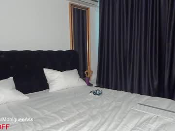 webcam girl moniqueeass image #2979105