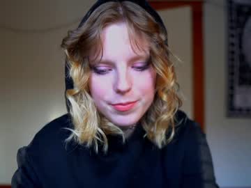 webcam girl crimsonxrapture image #1251447