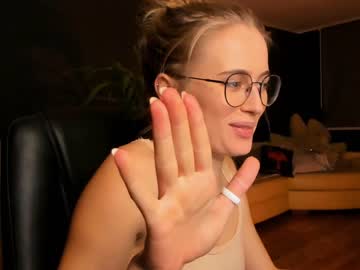 webcam girl linellali image #2958639