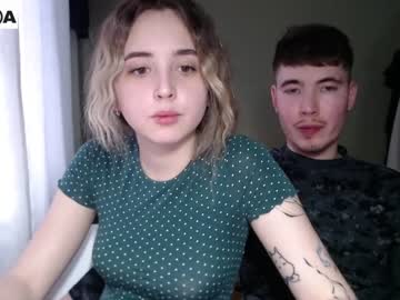 webcam couple bananass_friends image #6426141