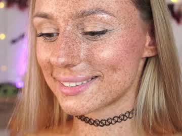webcam girl artease image #5557101