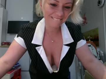 webcam girl kiradivine image #3461946