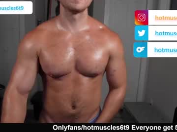 webcam man hotmuscles6t9 image #4680013