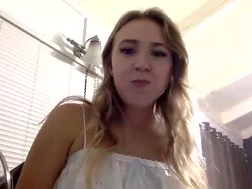 webcam girl winterbunny69 image #6202280