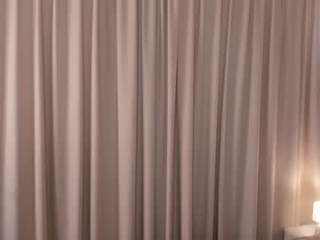 webcam girl peek_in_my_window image #6647143