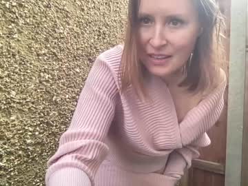 webcam girl eatmypie69 image #5436278