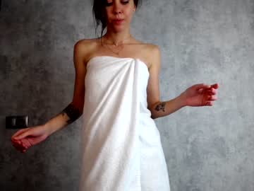 webcam girl nika_lodge image #2485821