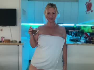 webcam girl kiradivine image #5348810