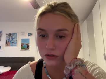 webcam girl sarahsapling image #5400256