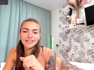 webcam girl joconda image #2252335