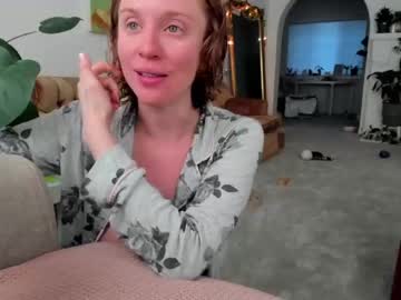 webcam girl pretendlunch image #2309181