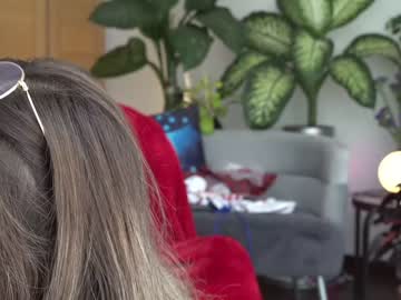 webcam girl beyllove_d image #2142022