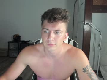 webcam man cowsgomoo101 image #1461239