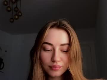 webcam girl strawberryjamx image #5098052