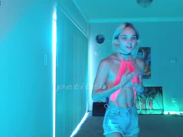 webcam girl petitebrat image #210930