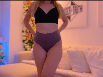 webcam girl myassistant image #5869750