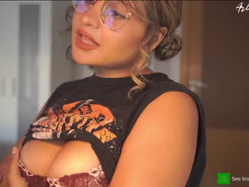 webcam girl arletnoa image #4734582