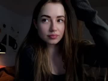 webcam girl strawberryjamx image #5098928