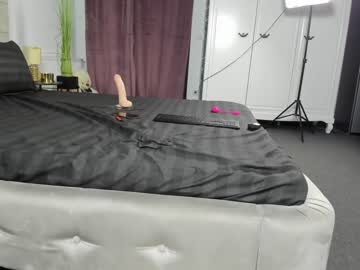 webcam girl bella_halls image #6147019