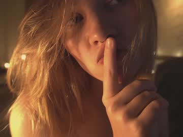 webcam girl bibi_it_is image #2121476