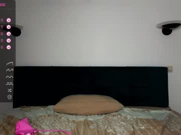 webcam girl predatory_eyes image #6301058