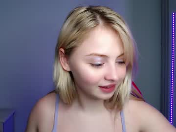 webcam girl shy_blondiee image #3785470