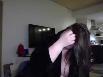 webcam girl anniegetyourgun image #701112