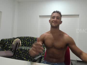 webcam man classied image #1333368