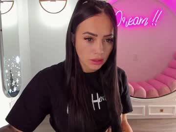 webcam girl ashlyeroberts1 image #2378565