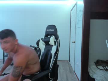 webcam man cowsgomoo101 image #1942536