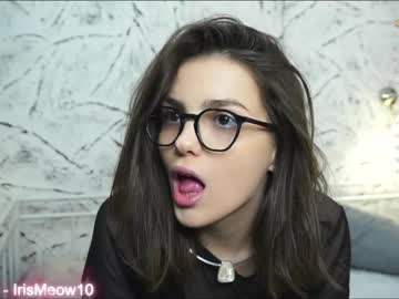 webcam girl emiliacourtney image #5867921