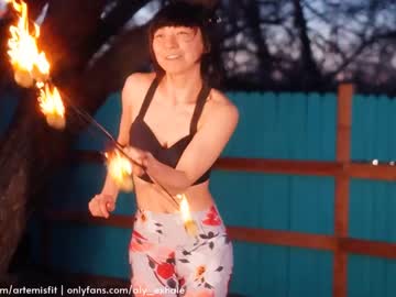 webcam girl _exhale image #686043