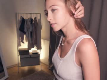 webcam girl wave_of_happy_ image #5498932