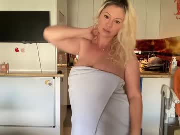webcam girl kiradivine image #4981713