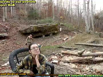 webcam couple honeyand_thebear image #3046472