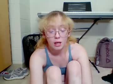 webcam girl blonde_katie image #5805951