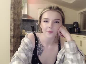 webcam girl lucydelovely image #3541999