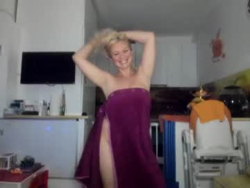 webcam girl kiradivine image #3225917