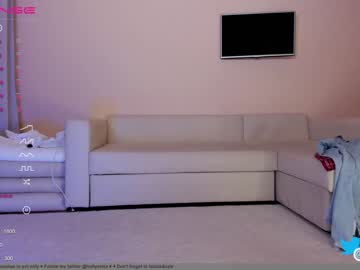 webcam girl hollyextra image #3696729