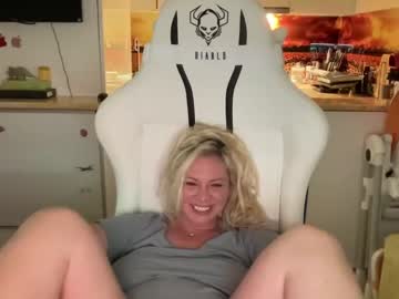webcam girl kiradivine image #4434698