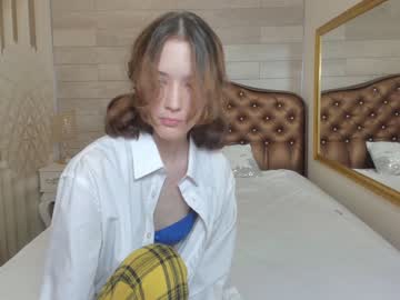 webcam girl lil_stitch image #2705156