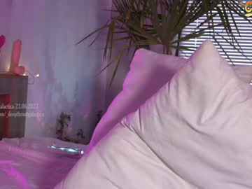 webcam girl _deepthroatgalactica image #4653724