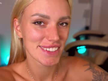 webcam girl ohbabykelly image #6852817